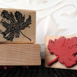 Small Autumn Leaf Rubber Stamp